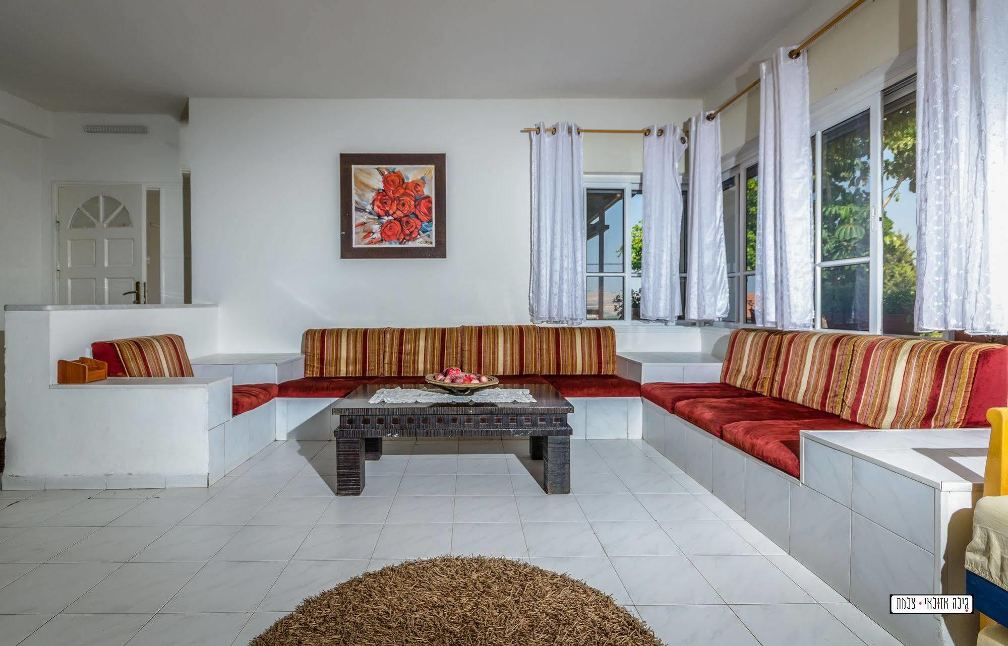 Avigail Guest House Yavneʼel Extérieur photo